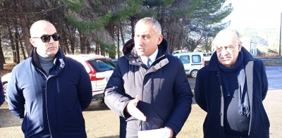 Il presidente della Provincia di Matera, Piero Marrese, manifesta “solidarietà e vicinanza ai componenti del presidio permanente sulla SS 407 Basentana. A breve convocherò un Consiglio provinciale sulla questione”.