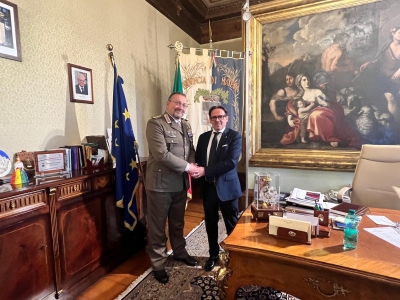 Il Presidente della Provincia di Matera, Francesco Mancini, ha ricevuto il Colonnello Paolo Franciosa, Comandante del Comando Militare Esercito Basilicata