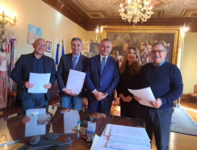 Rafforzare la collaborazione tra l’ente Provincia e i Comuni del PO Val d’Agri, fruitori di fondi per oltre 3 milioni di euro, anche per dare corso a un nuovo protagonismo dei sindaci delle aree interne
