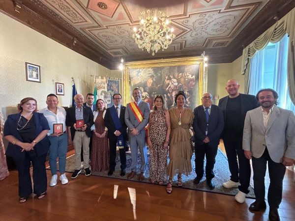 Il Presidente della Provincia di Matera, Francesco Mancini, accoglie la delegazione spagnola de La Línea de la Concepción. “Il Mar Mediterraneo, da rotta di dolore a ponte di civiltà”