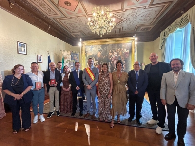 Il Presidente della Provincia di Matera, Francesco Mancini, accoglie la delegazione spagnola de La Línea de la Concepción. “Il Mar Mediterraneo, da rotta di dolore a ponte di civiltà”