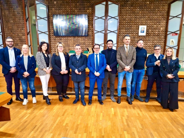 Insediato il nuovo Consiglio provinciale di Matera. Il Presidente Francesco Mancini: “Clima di massima collaborazione, l’interesse del territorio vince sui partiti”